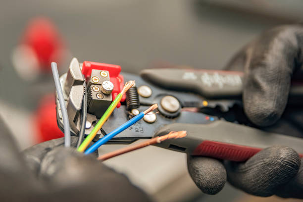 Best Affordable Emergency Electrician  in Phoenix, NY